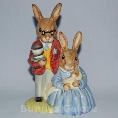 DB68 Father Mother Victoria Bunnykins Image